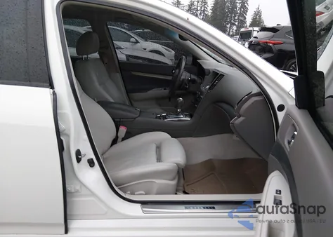 2013 Infiniti G37X из США, поврежденный, VIN JN1CV6AR1DM759417